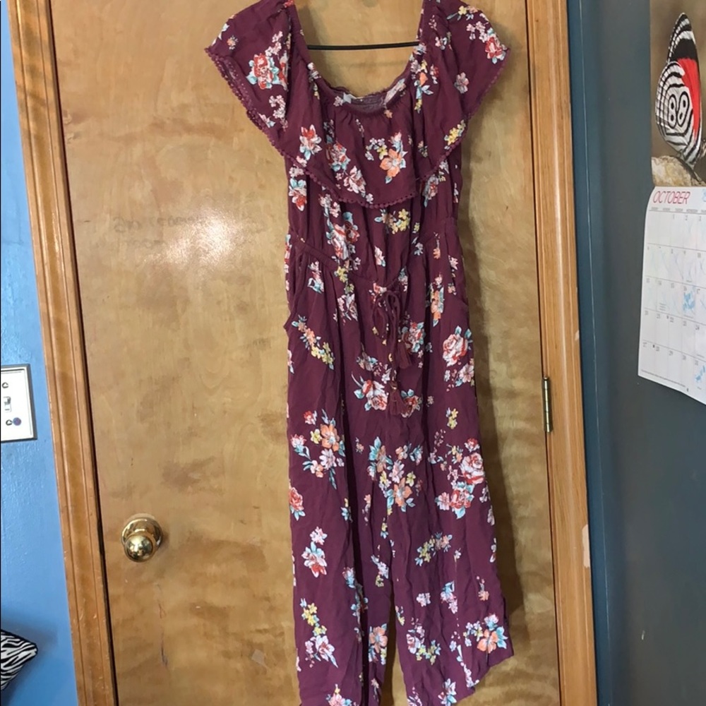 Maroon romper with flowers (has pockets)